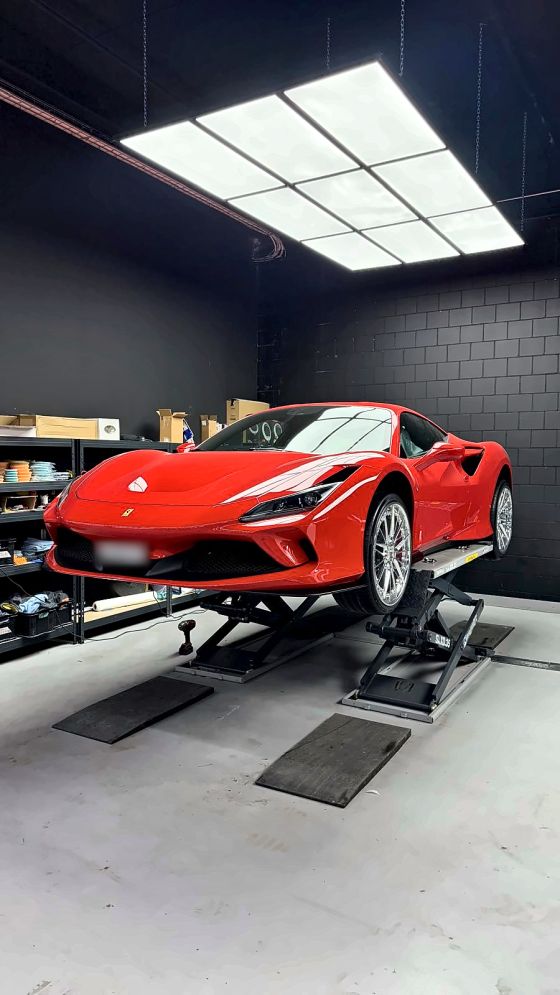 Ferrari F8: Neue Räder in 21 und 22 Zoll und eine Sportabgasanlage
